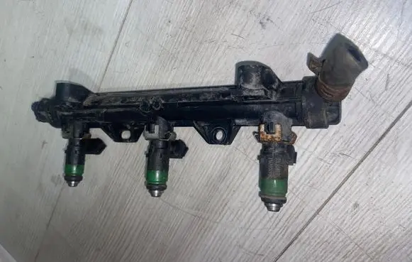 Volkswagen Polo Fuel main line pipe 03E133320