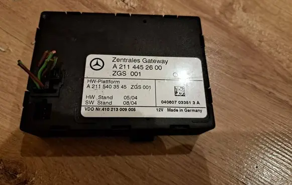 Mercedes-Benz E W211 Door control unit/module A2115403545 A2114452600 410213009005