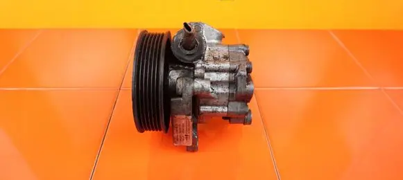 BMW X5 E53 Power steering pump 7693974114 6MB38