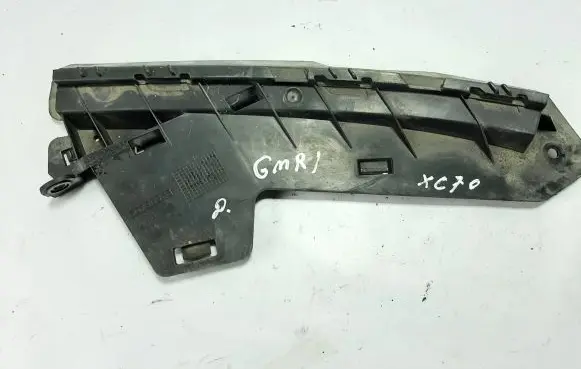 Volvo XC70 Front bumper mounting bracket 30796388