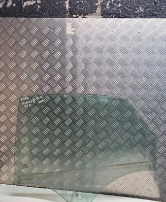 Ford Mondeo MK IV Rear door window glass 7S71A25713A