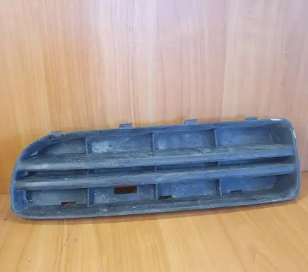 Skoda Octavia Mk1 (1U) Front bumper lower grill 1U0807367C 0020111313810