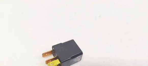 Mazda 5 Other relay ACM33221 UM4667730