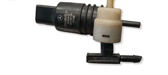 Mercedes-Benz C W204 Windscreen/windshield washer pump 2048660221