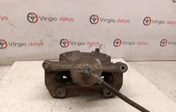 Hyundai i30 Front brake caliper Priekinis suport