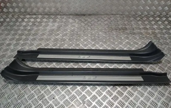 Audi TT Mk1 Front sill trim cover 8N8853492