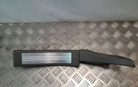 Jaguar XF X250 Rear sill trim cover 8X23F13245AG