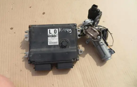 Suzuki SX4 Engine ECU kit and lock set 33920-79J01