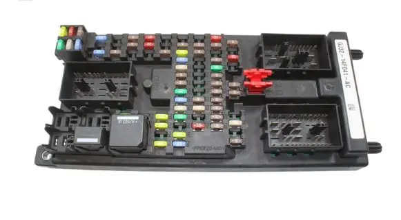 Land Rover Range Rover Evoque L538 Fuse module GJ3214F041AC