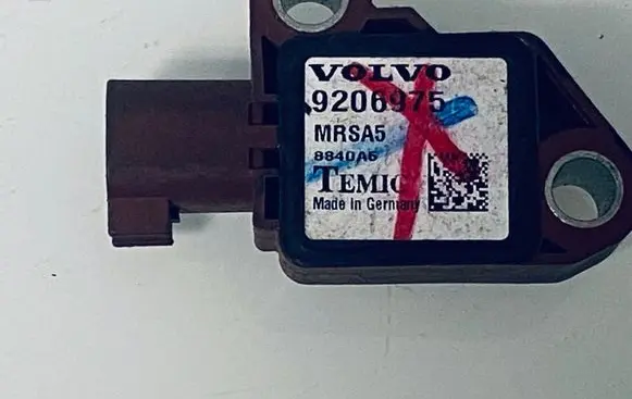 Volvo V50 Airbag deployment crash/impact sensor 9206975