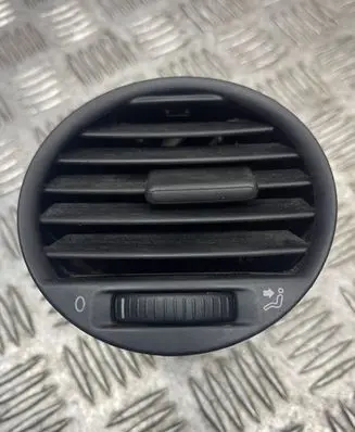 Volkswagen Caddy Dash center air vent grill 3VEX7039AA 2K0819703B
