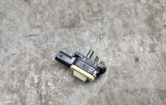 Porsche Cayenne (92A) Airbag deployment crash/impact sensor 7P0959354