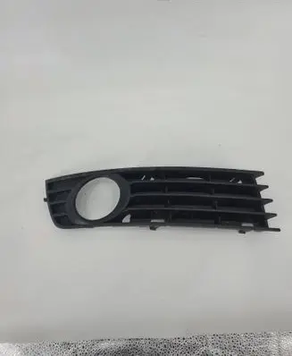 Audi A4 S4 B6 8E 8H Front bumper lower grill 8e0807682a