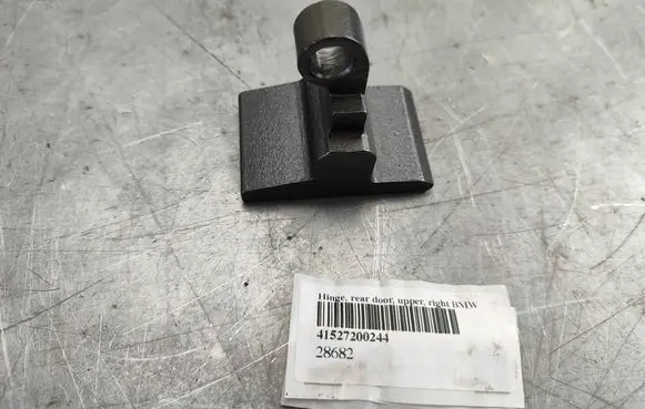 BMW X5 E70 Rear door upper hinge 41527200244 41527174436 7200244