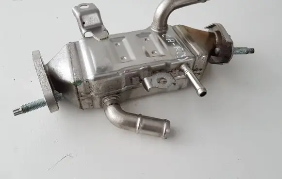 Toyota C-HR I EGR valve cooler 256010T010A A04600