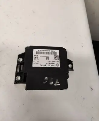 Volkswagen PASSAT B7 Hand brake control module 3AA907801G