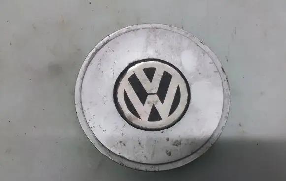 Volkswagen PASSAT B5 Non-original wheel cap 