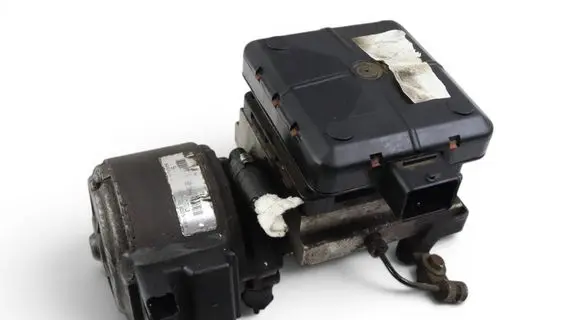 Citroen C5 Air suspension compressor 9636713880