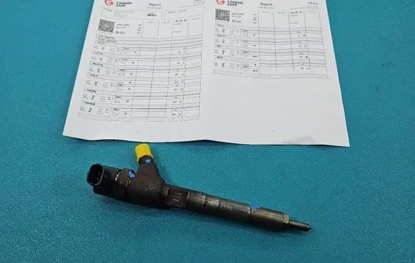 Fuel injector