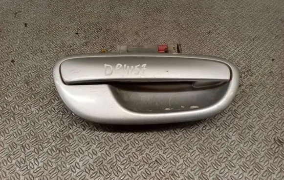 Subaru Legacy Front door exterior handle