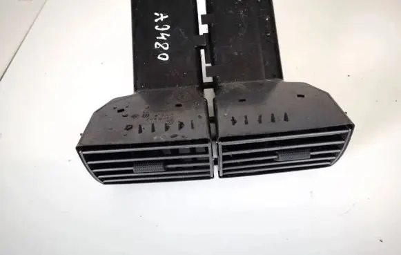 Volkswagen Phaeton Dash center air vent grill 3d0819203