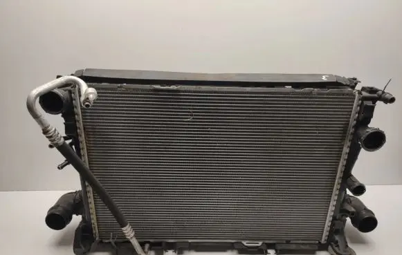 Mercedes-Benz SLK R172 Coolant radiator A0995002703
