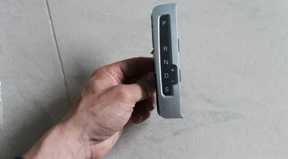 Audi A4 S4 B8 8K Gear shift selector indicator 8K1713463 8K17134633Q7