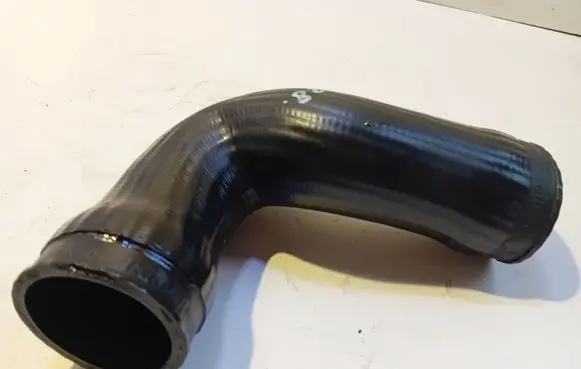 Audi A4 S4 B5 8D Intercooler hose/pipe 8D0145745A