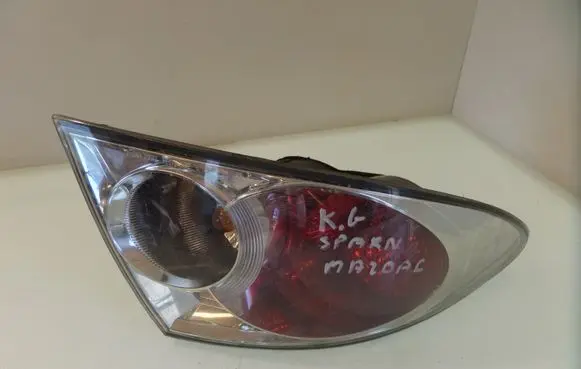 Mazda 6 Tailgate rear/tail lights 22061971