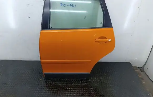 Volkswagen Polo IV 9N3 Rear door