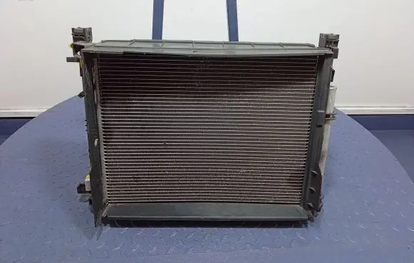 Dacia Sandero Coolant radiator 214104684R