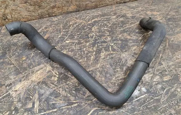 Mercedes-Benz A W169 Engine coolant pipe/hose A1695010182