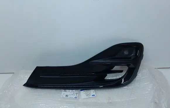 Ford Focus Front bumper lower grill NX7B15A299B NX7B15A299 2540610