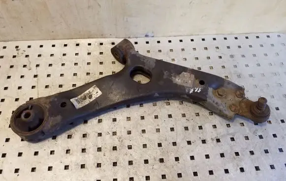 KIA Sportage Front lower control arm/wishbone