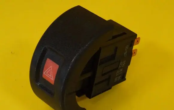 Opel Astra G Hazard light switch 09131728 09138059
