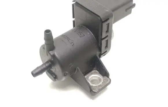 Opel Insignia A Turbo solenoid valve 55566051