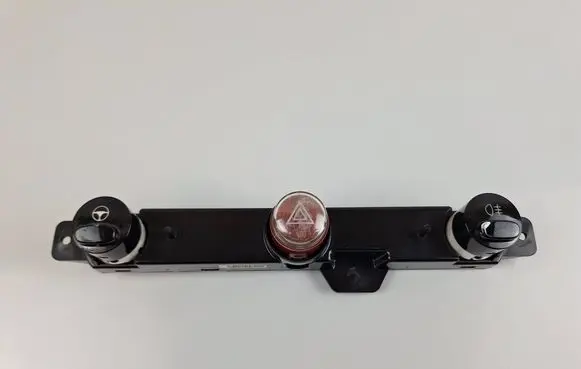 Fiat 500 Hazard light switch E30496