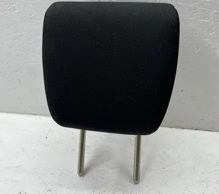 Suzuki Vitara (LY) Rear seat headrest 