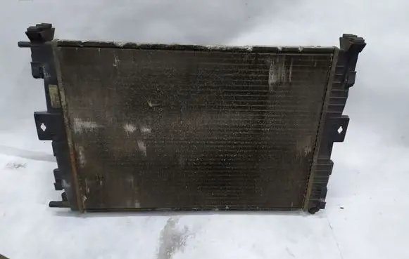 Renault Megane II Coolant radiator 8200115541D
