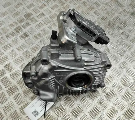 Gearbox transfer box case