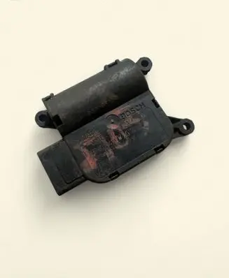 Audi A3 S3 8P Air flap motor/actuator 132801341