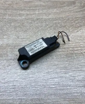 Audi A6 S6 C5 4B Airbag deployment crash/impact sensor 4B0959643A 02304000412G
