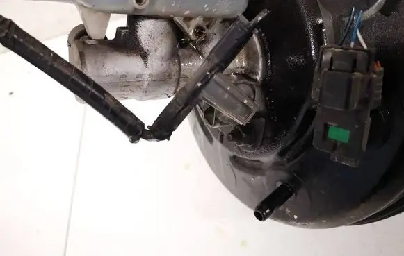 Master brake cylinder
