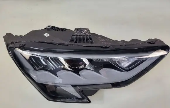 Audi A3 8Y Headlight/headlamp 8Y0941012
