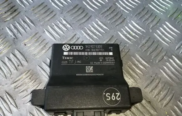 Volkswagen Golf V Gateway control module 1K0907530E