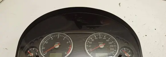 Ford Mondeo Mk III Speedometer (instrument cluster) 1S7F10841