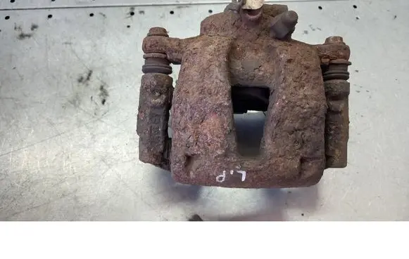 Fiat Punto (199) Front brake caliper