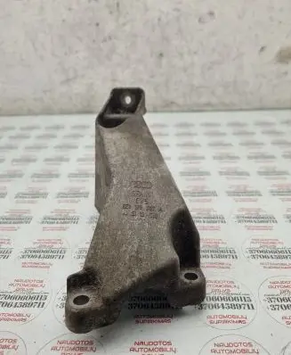 Seat Exeo (3R) Engine mounting bracket 8E0199307A