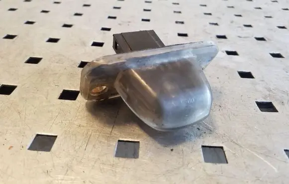 Volkswagen Transporter - Caravelle T4 Number plate light