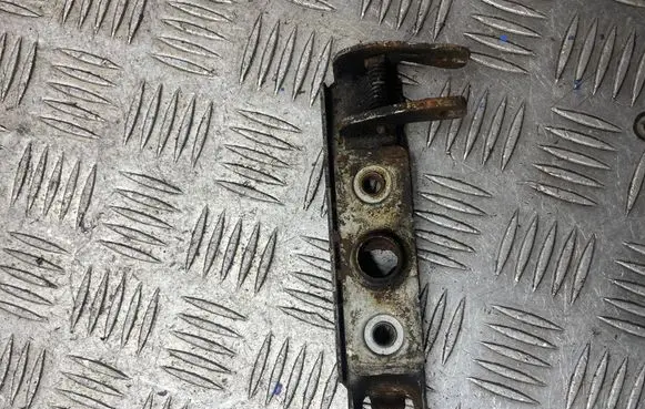 Mercedes-Benz Vito Viano W639 Engine bonnet/hood lock/catch A6397500650
